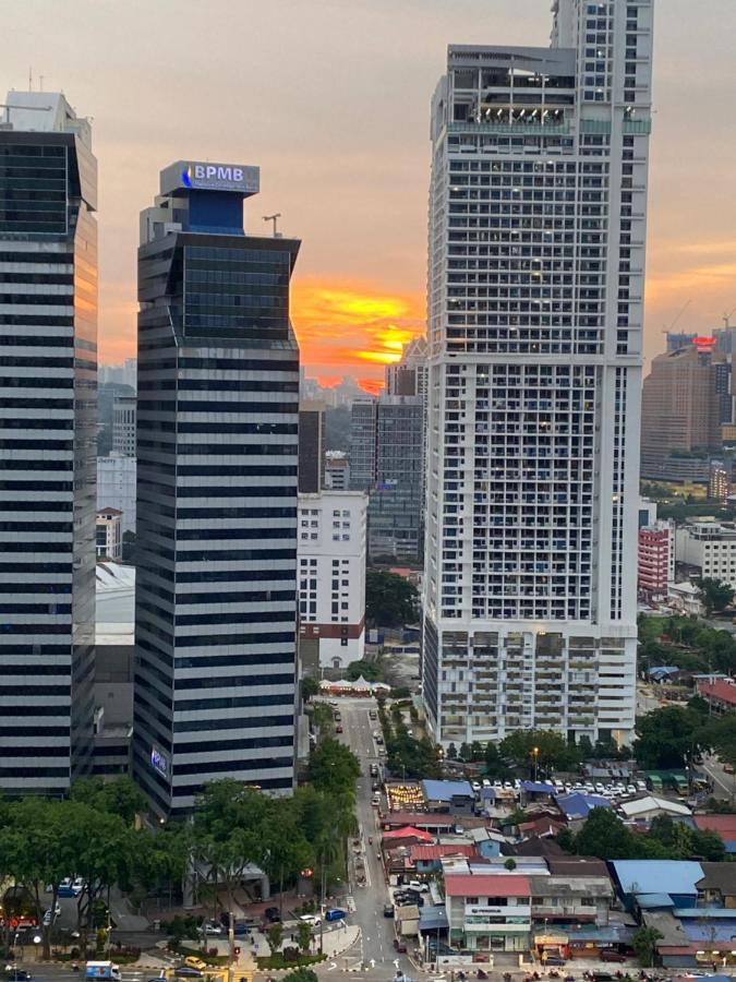 Mercu Summer Suites Klcc By Minutepointhome Κουάλα Λουμπούρ Εξωτερικό φωτογραφία