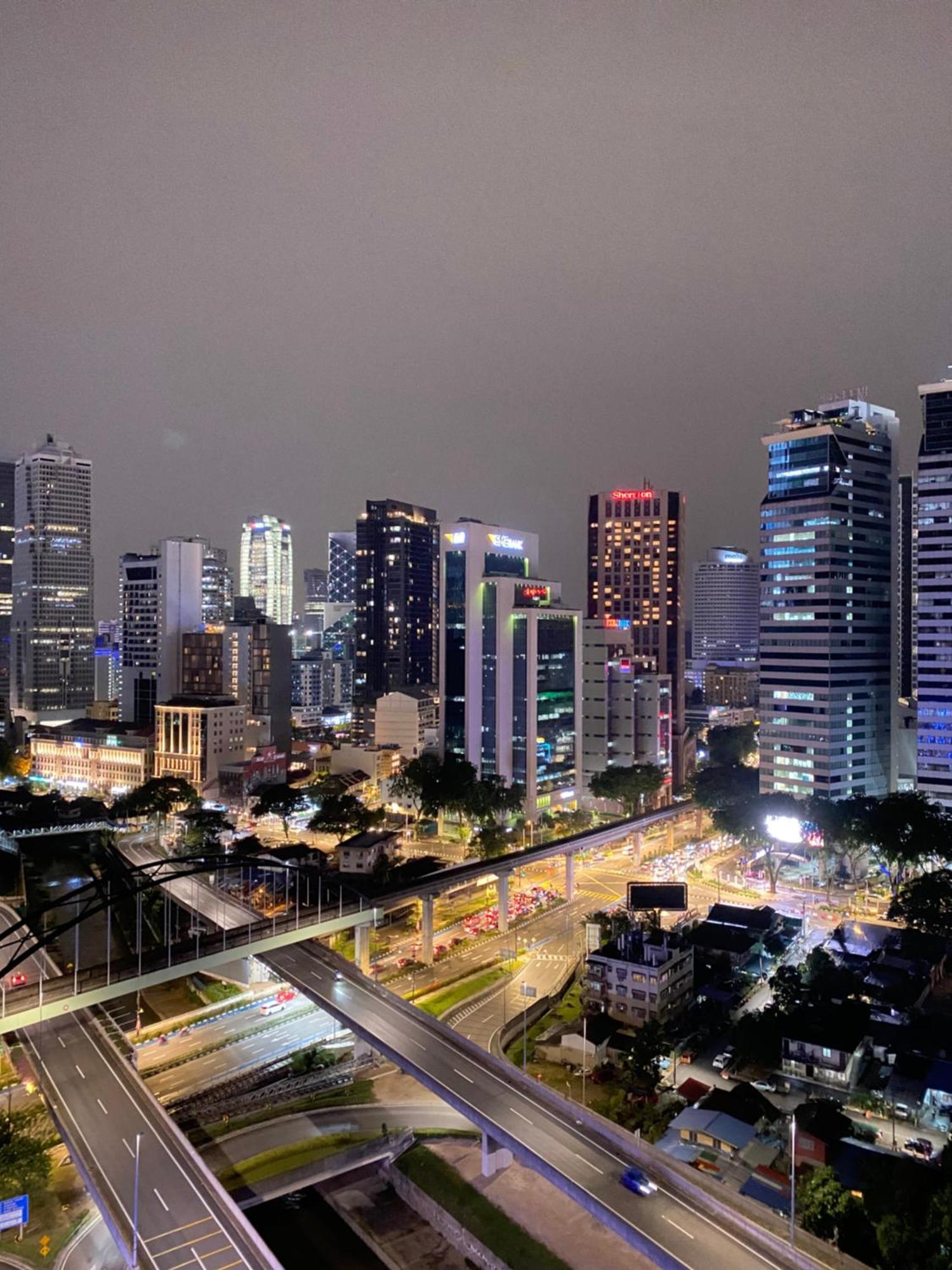 Mercu Summer Suites Klcc By Minutepointhome Κουάλα Λουμπούρ Εξωτερικό φωτογραφία